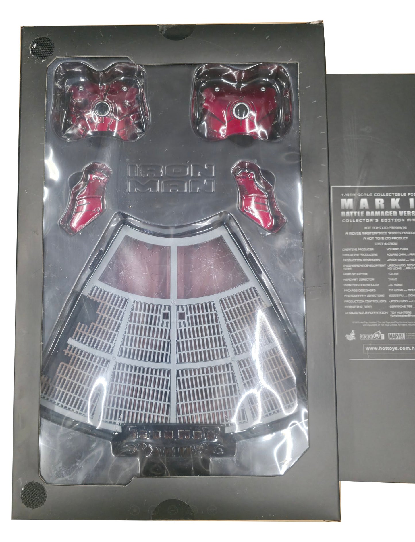 Hot Toys Iron Man: Iron Man Mark III (Battle Damage) 1/6 Scale Action Figure