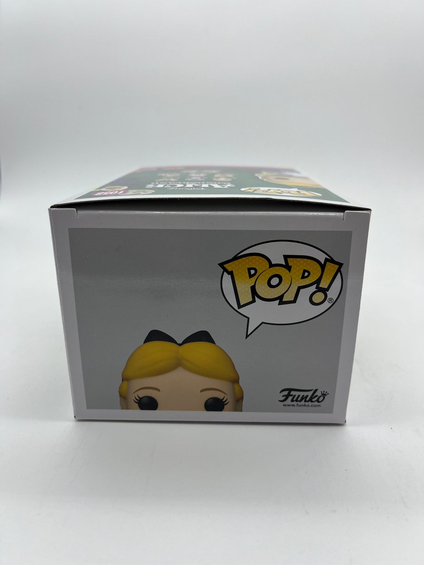 Funko POP! Disney: Alice in Wonderland - Alice (Curtsying) #1063 Collectible Vinyl Figure