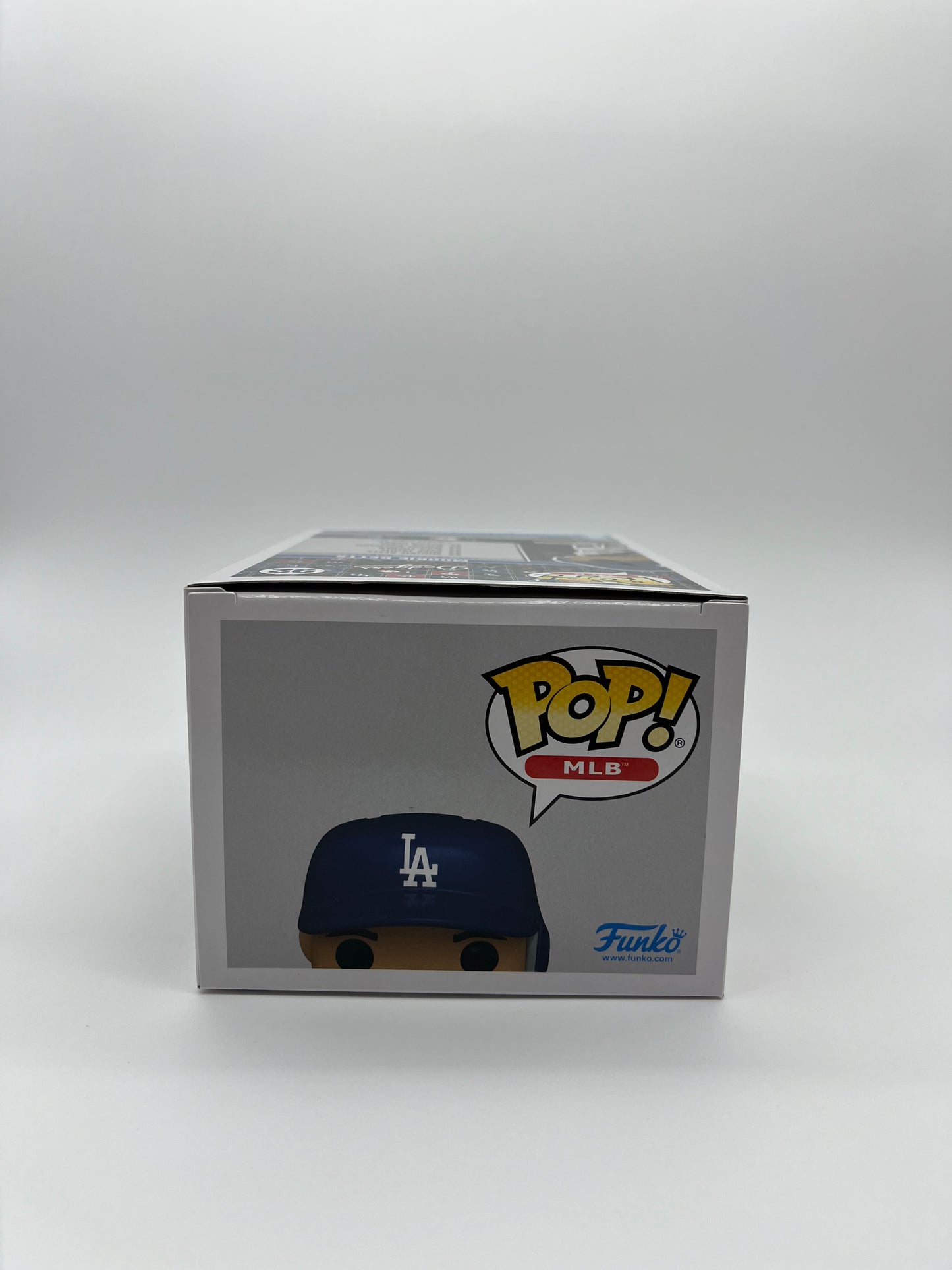 Funko Pop! MLB:  Mookie Betts #92 Los Angeles Dodgers White Jersey Vinyl Figure